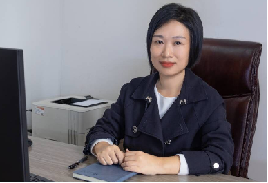 美女av影片