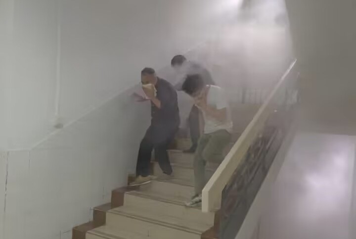美女av影片